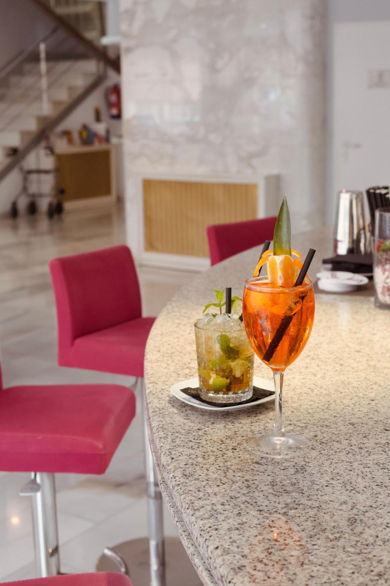 Js Sol De Picafort - Adults Only Hotel 3*