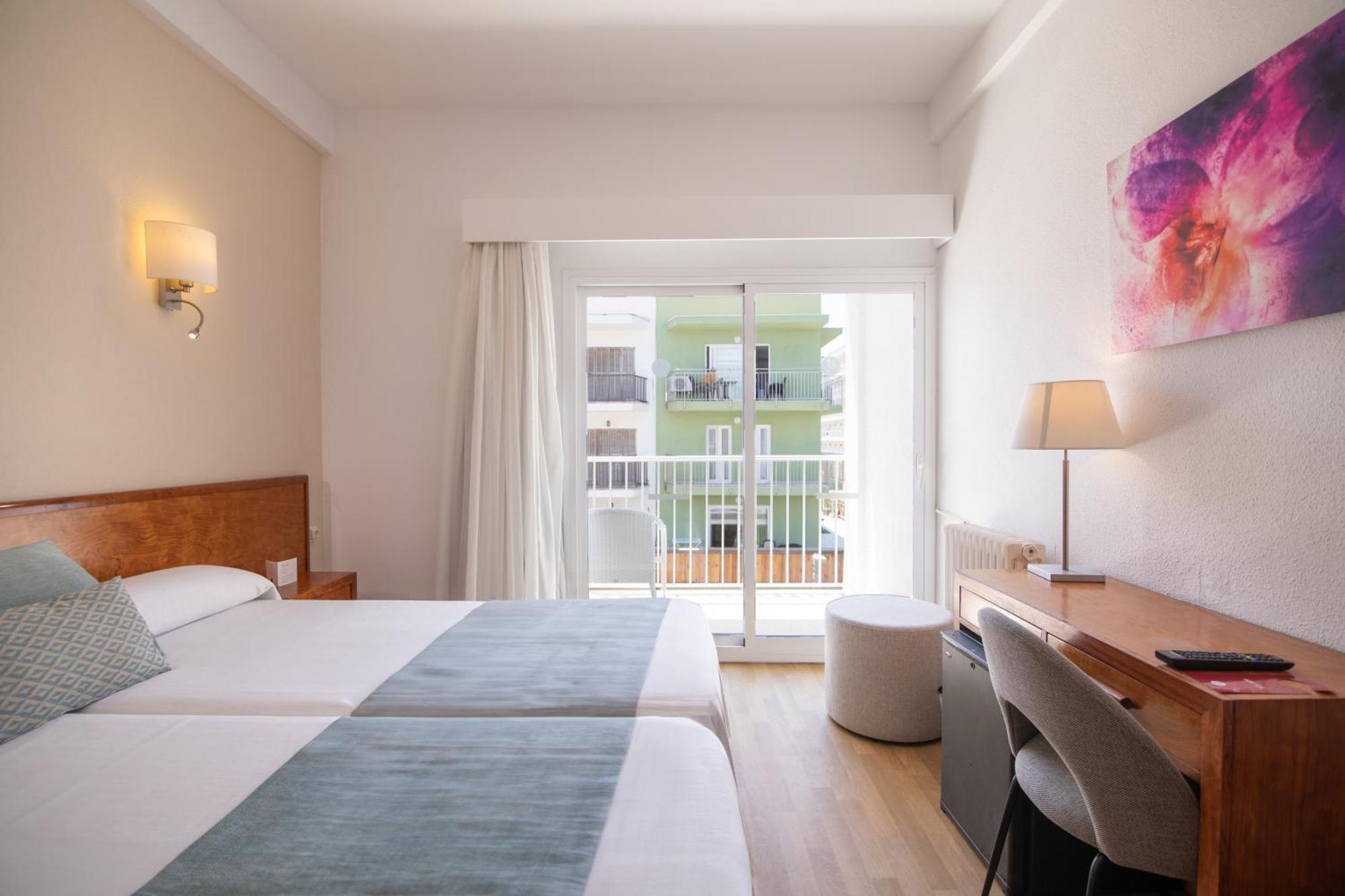 Js Sol De Picafort - Adults Only Hotel 3*